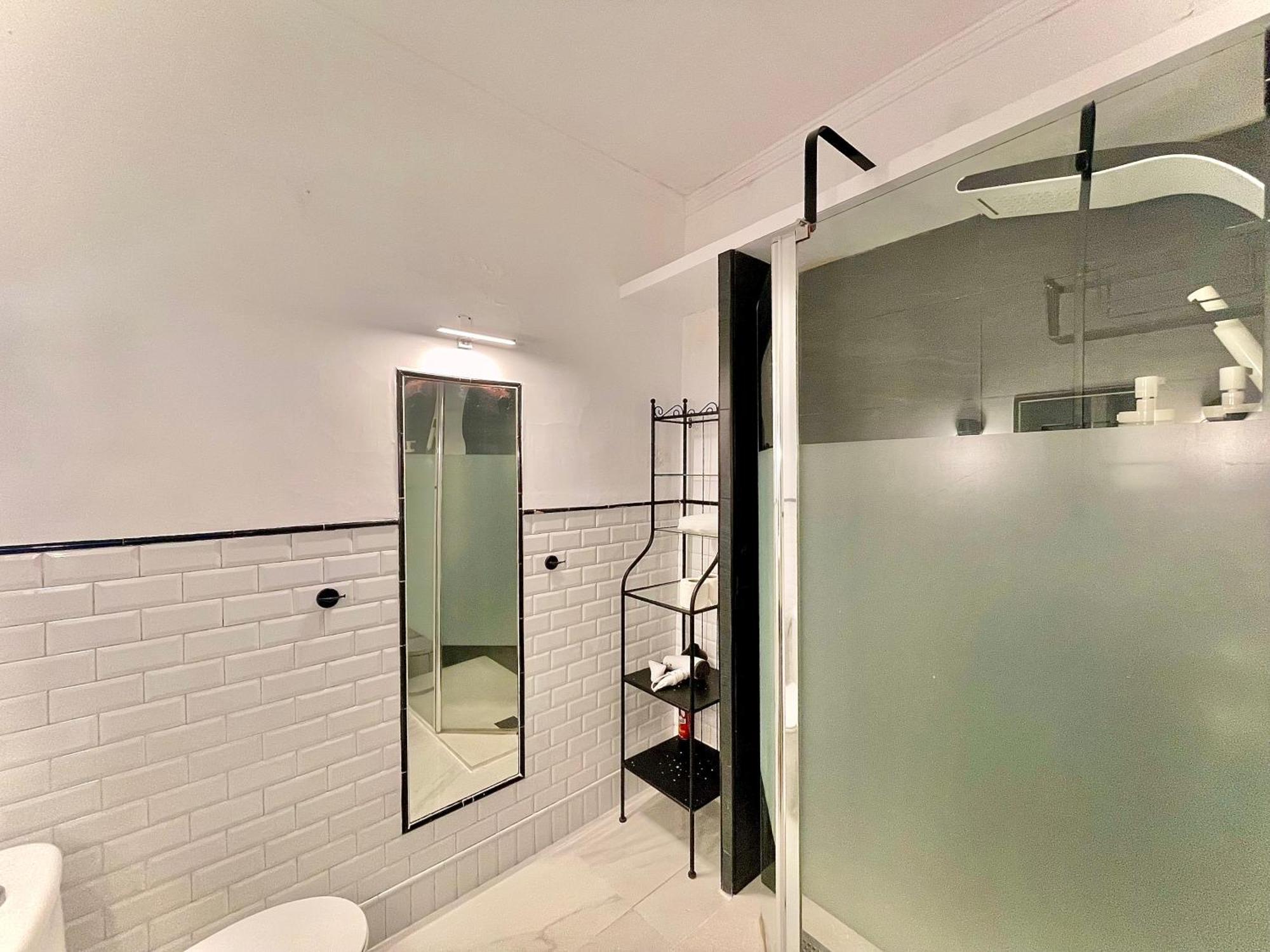 House -Rooftop&Jacuzzi -StayInSeville 1614ft2 5Be Esterno foto